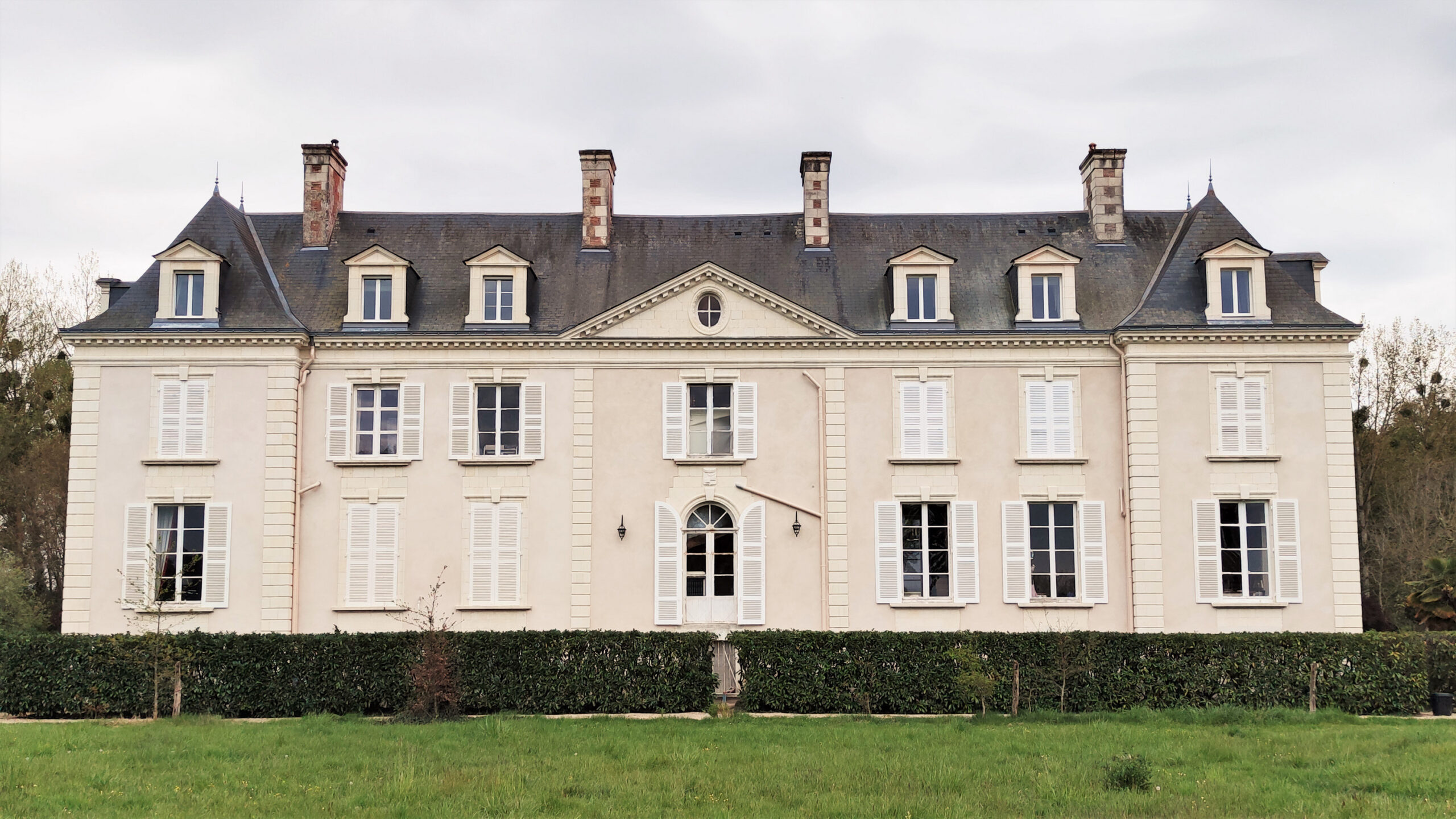 Facade Nord renove Chateau La Mothaye