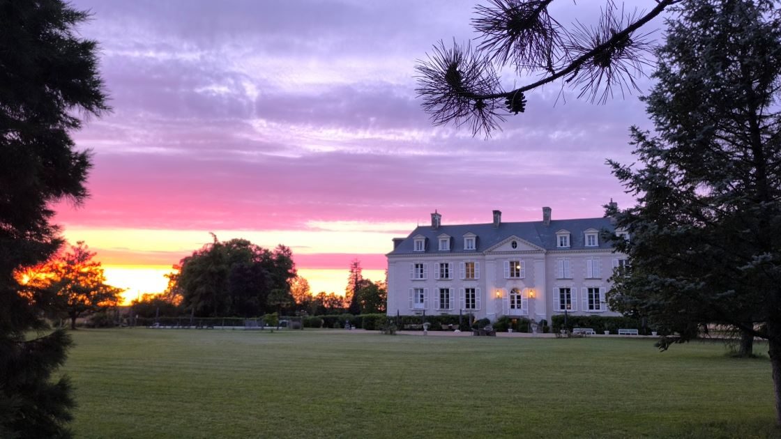 Chateau la Mothaye - avondzon 01 - gite kasteelovernachting loire frankrijk